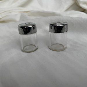 VTG Delta Airlines  Mini Salt and Pepper Shakers